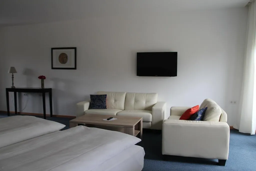 Guest house Hotel Lindenstrasse Neuenhagen bei Berlin